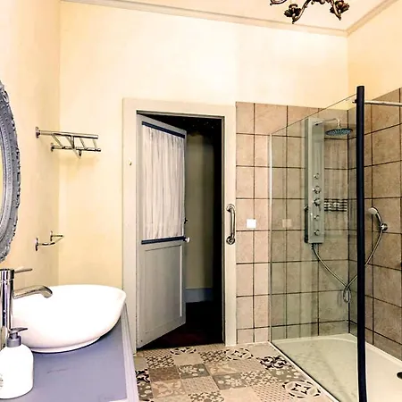 度假居 Chateau Sainte Cecile *