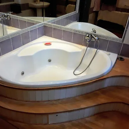 Chateau Sainte Cecile 度假居 *