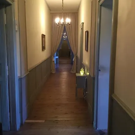 度假居 Chateau Sainte Cecile *