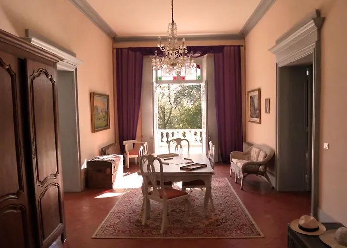 Chateau Sainte Cecile