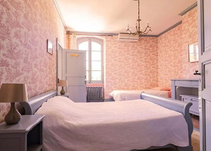 Chateau Sainte Cecile 펜션