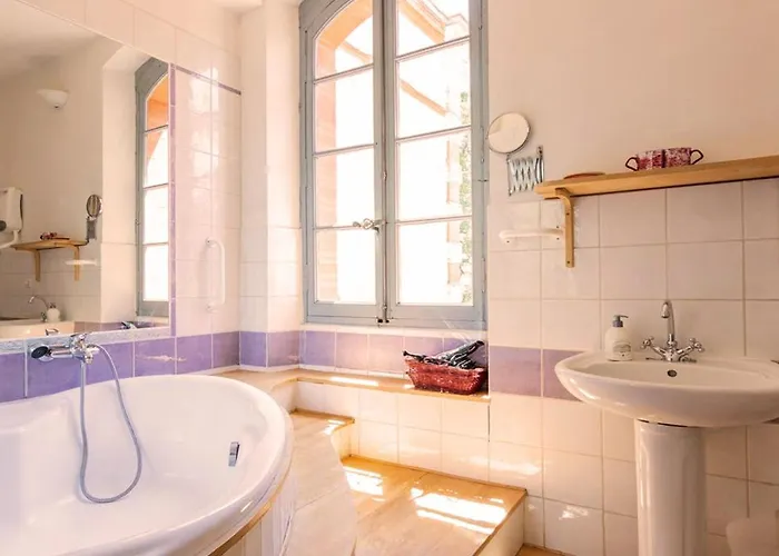 Chateau Sainte Cecile