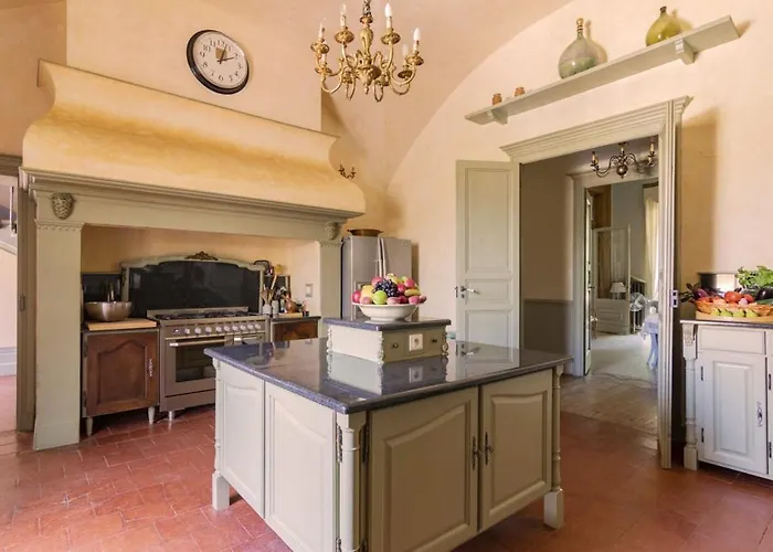 펜션 Chateau Sainte Cecile 가이약