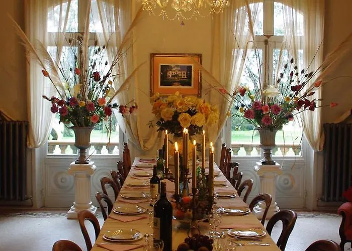 펜션 Chateau Sainte Cecile 가이약