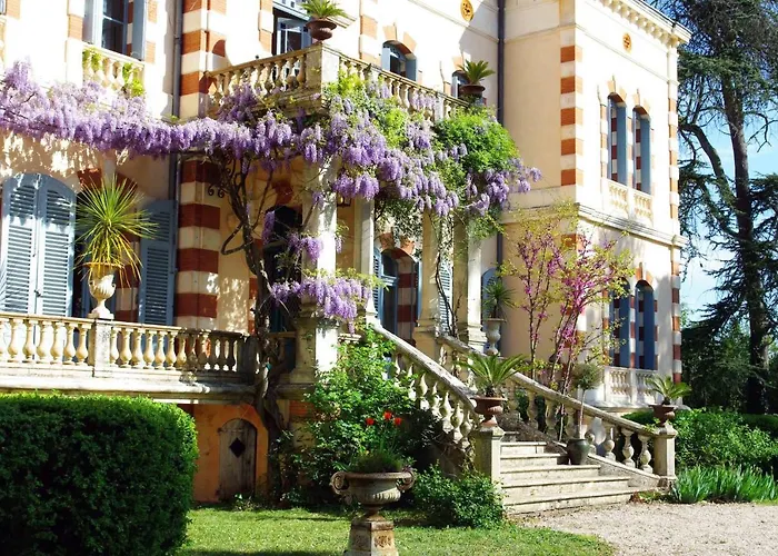 Chateau Sainte Cecile 펜션 가이약