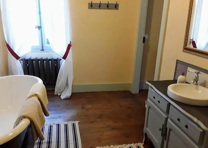 Chateau Sainte Cecile 펜션 가이약