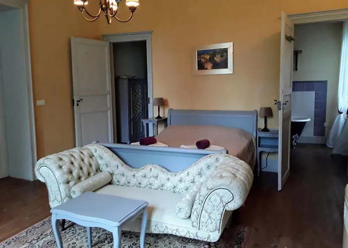 Chateau Sainte Cecile 펜션