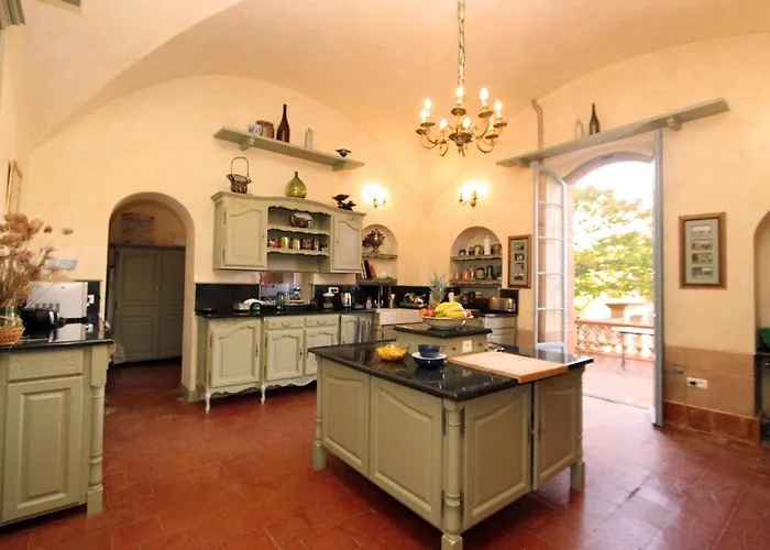 Дом отдыха Chateau Sainte Cecile