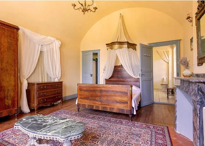 Chateau Sainte Cecile